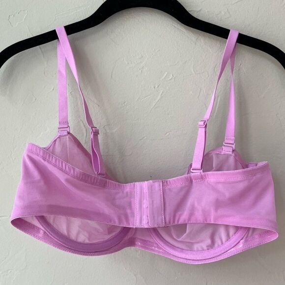 SKIMS NWT Ultra Fine Mesh Strapless Bra Pink Sheer Sexy Romantic Lingerie Bra - Picture 8 of 8